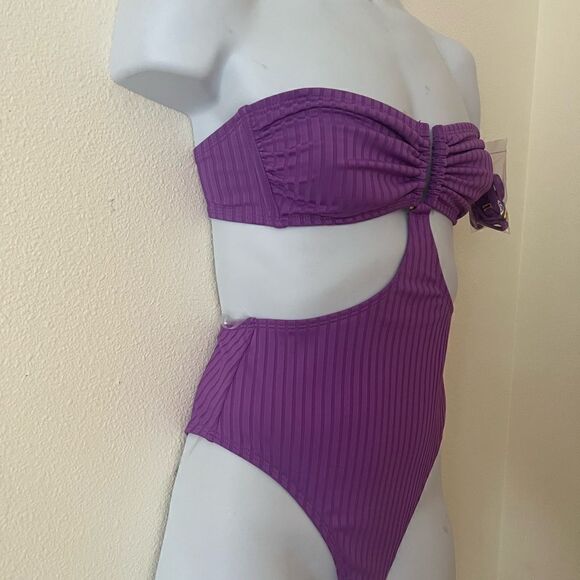 Shade & Shore Women's Bandeau Cut Out One Piece  Swimsuit Small - Picture 7 of 8